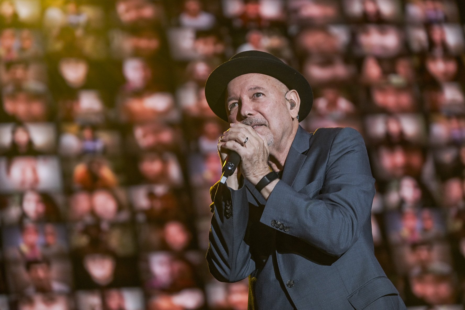 Rubén Blades torna a governar el Cruïlla amb elegància i salsa de carrer