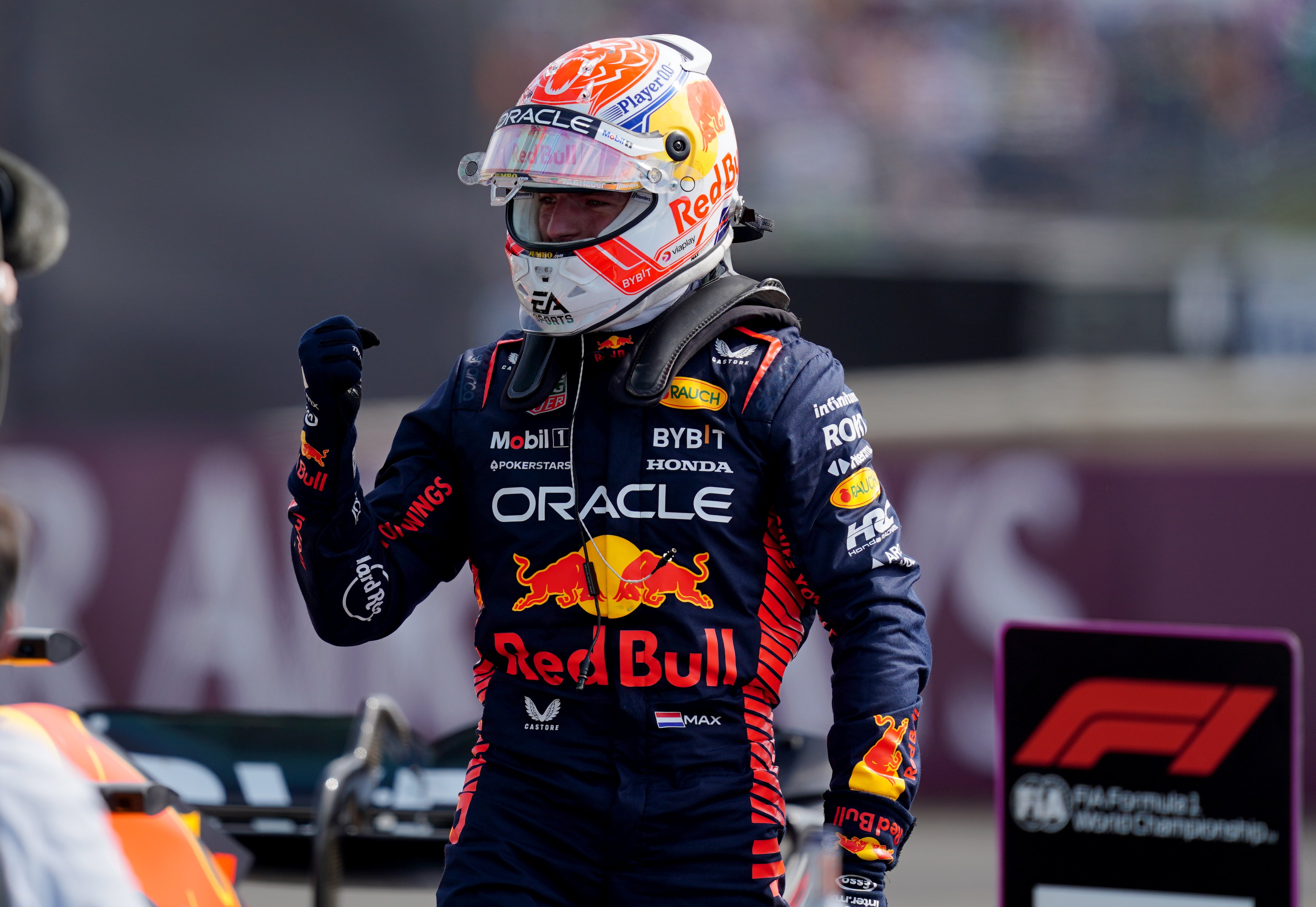 Max Verstappen sigue ganándolo todo en Silverstone y Fernando Alonso salva una séptima posición