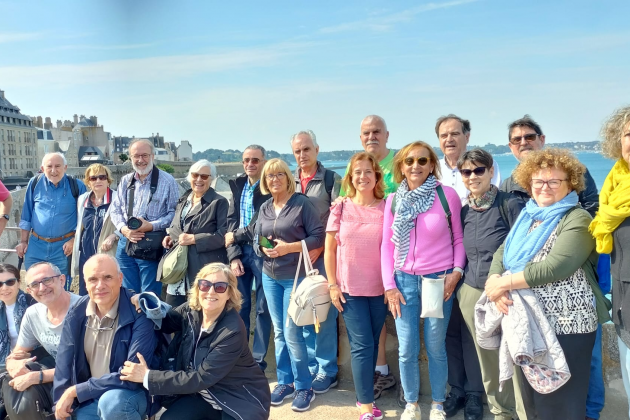 Saint Malo. Foto de grupo. Paseo de ronda de la muralla de mar. Cedida. Lourdes Sanchez