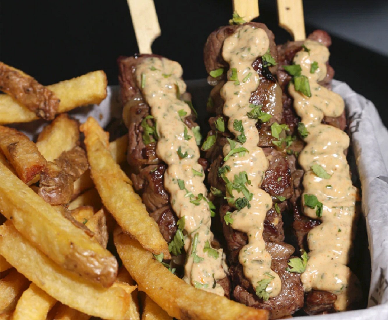 PIBÄ: el restaurante argentino de Barcelona para ensuciarse las manos más carnívoras