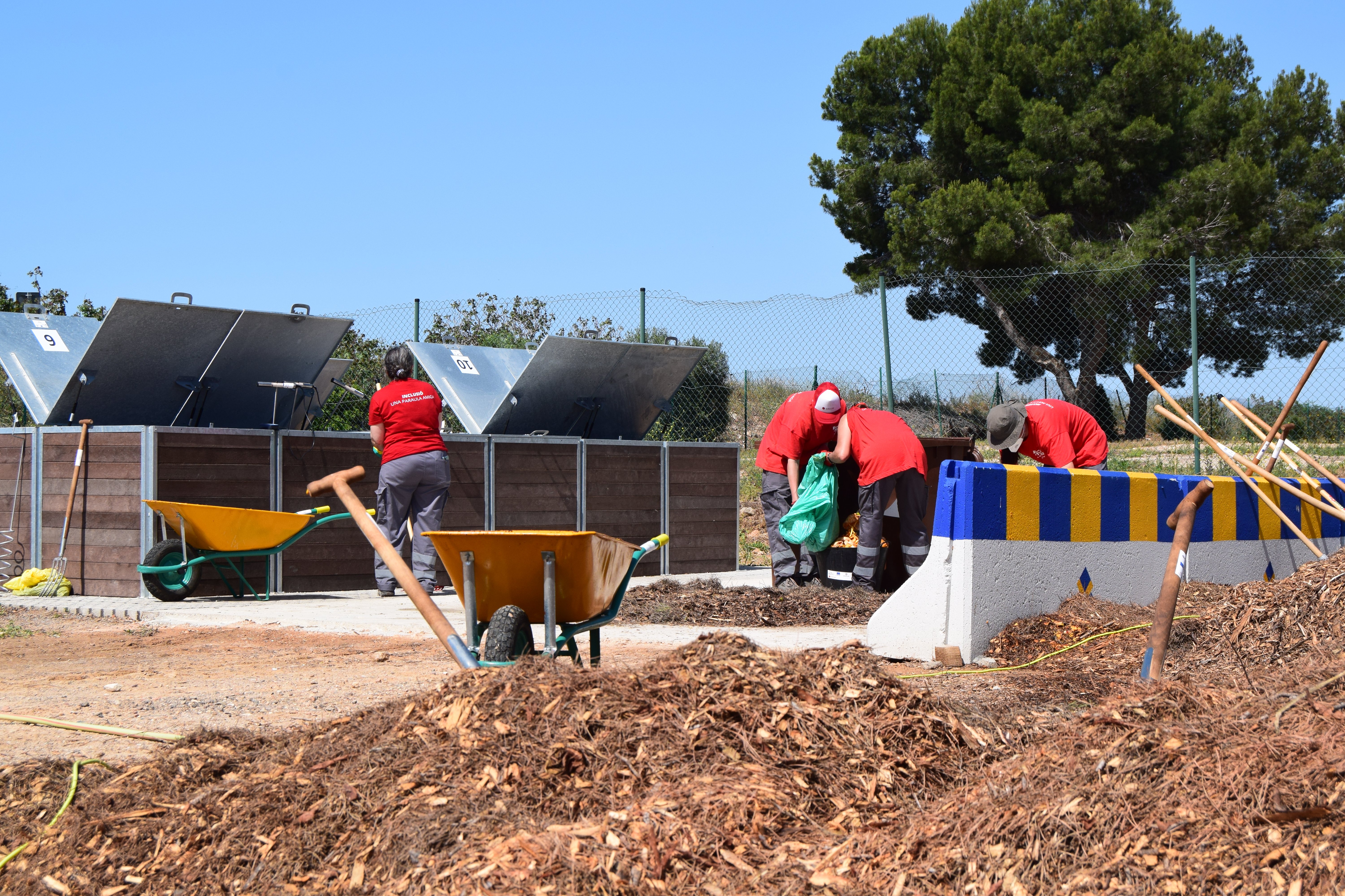 Els residus de Port Aventura i altres equipaments turístics es converteixen en compost solidari