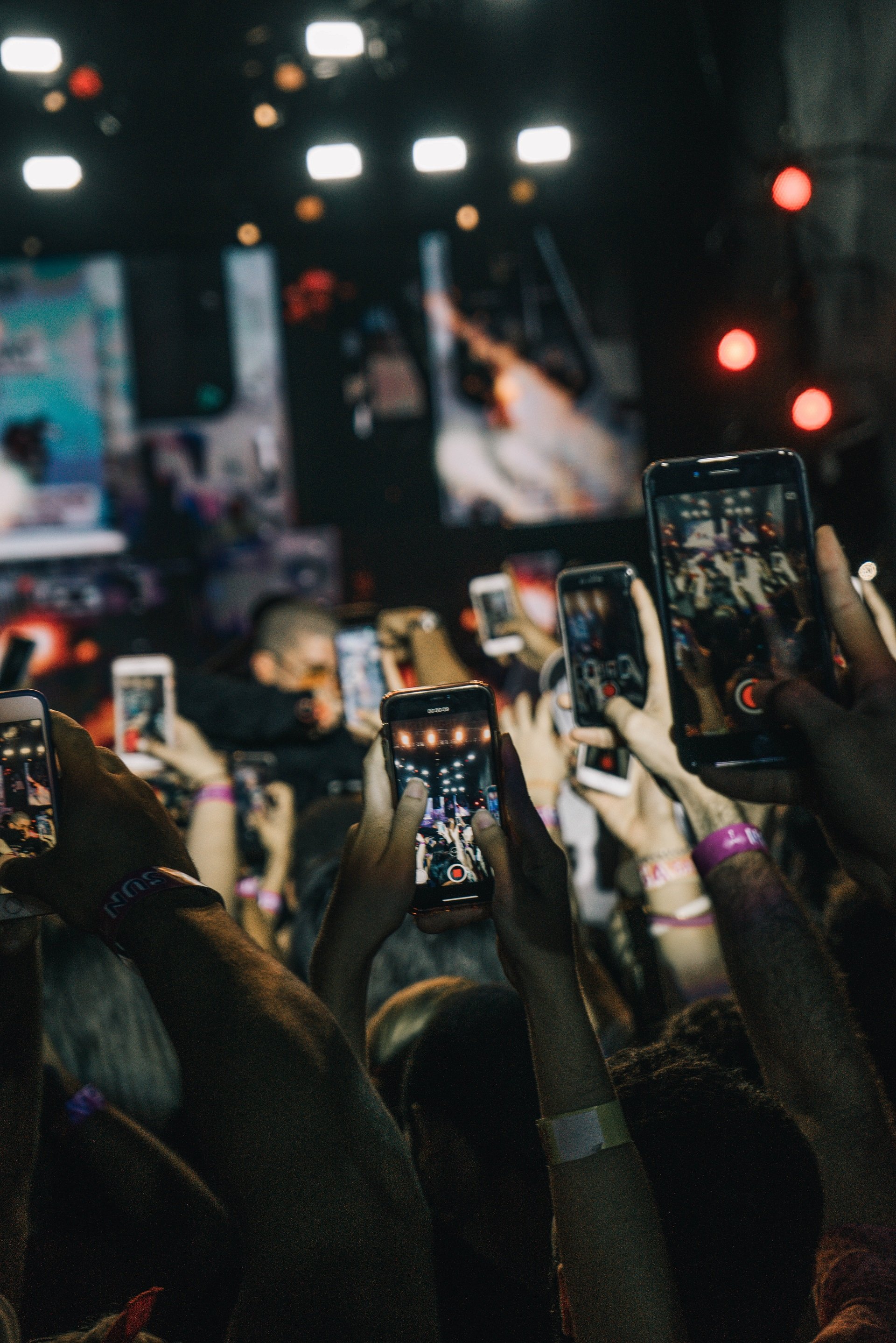 OPPO cumple 10 años de avances en la carga rápida para 'smartphones'