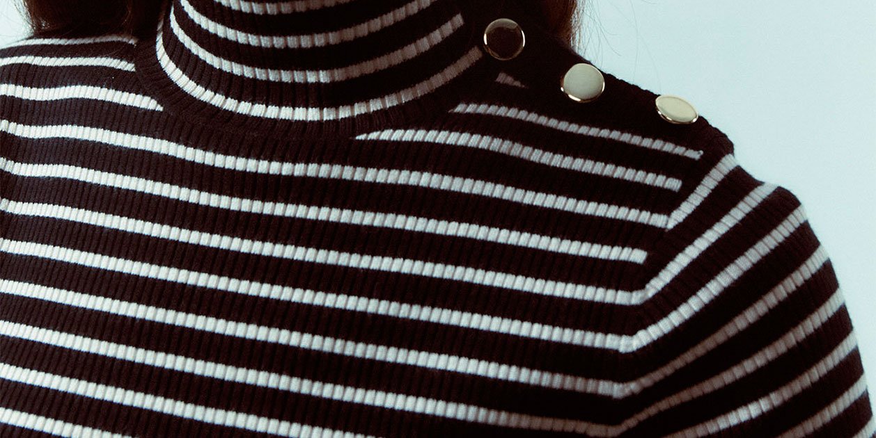El look con jersey canalé marinero de manga corta de Sfera más buscado en toda España