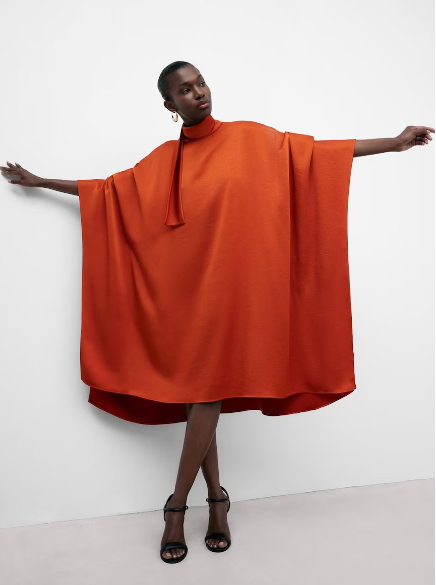 El kaftan que llevan las mujeres de la alta sociedad en verano está en El Corte Inglés