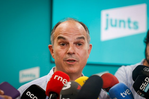 Jordi Turull atenció mitjans Junts 12 juliol 2023   Montse Giralt