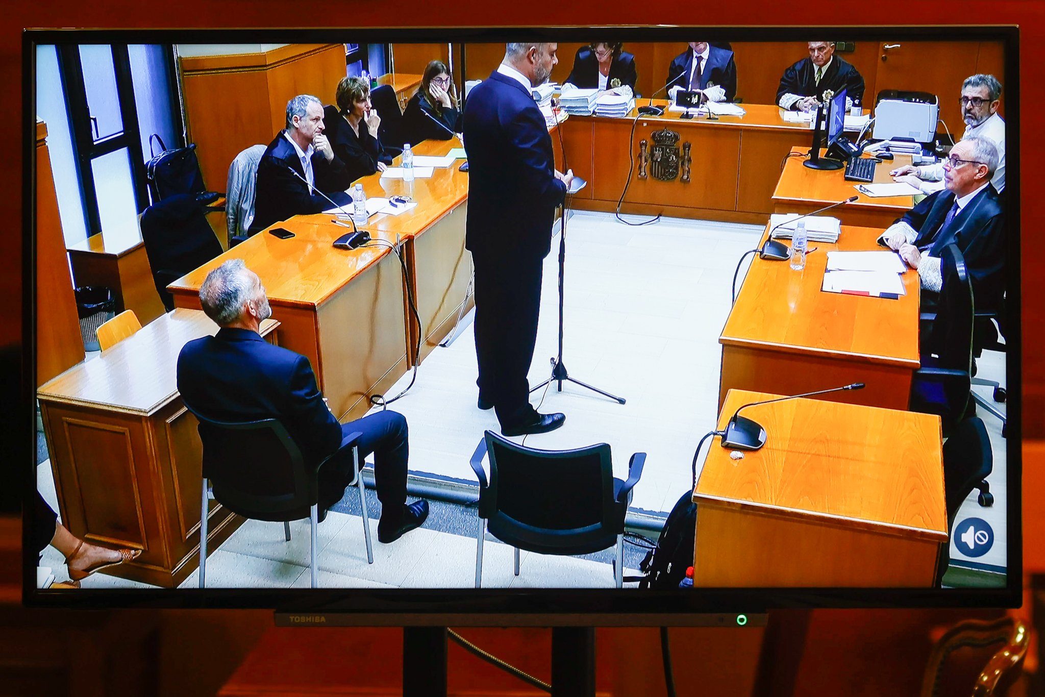 Miquel Buch sosté al tribunal que Puigdemont tenia dret a escorta a l'exili, però no li'n va posar