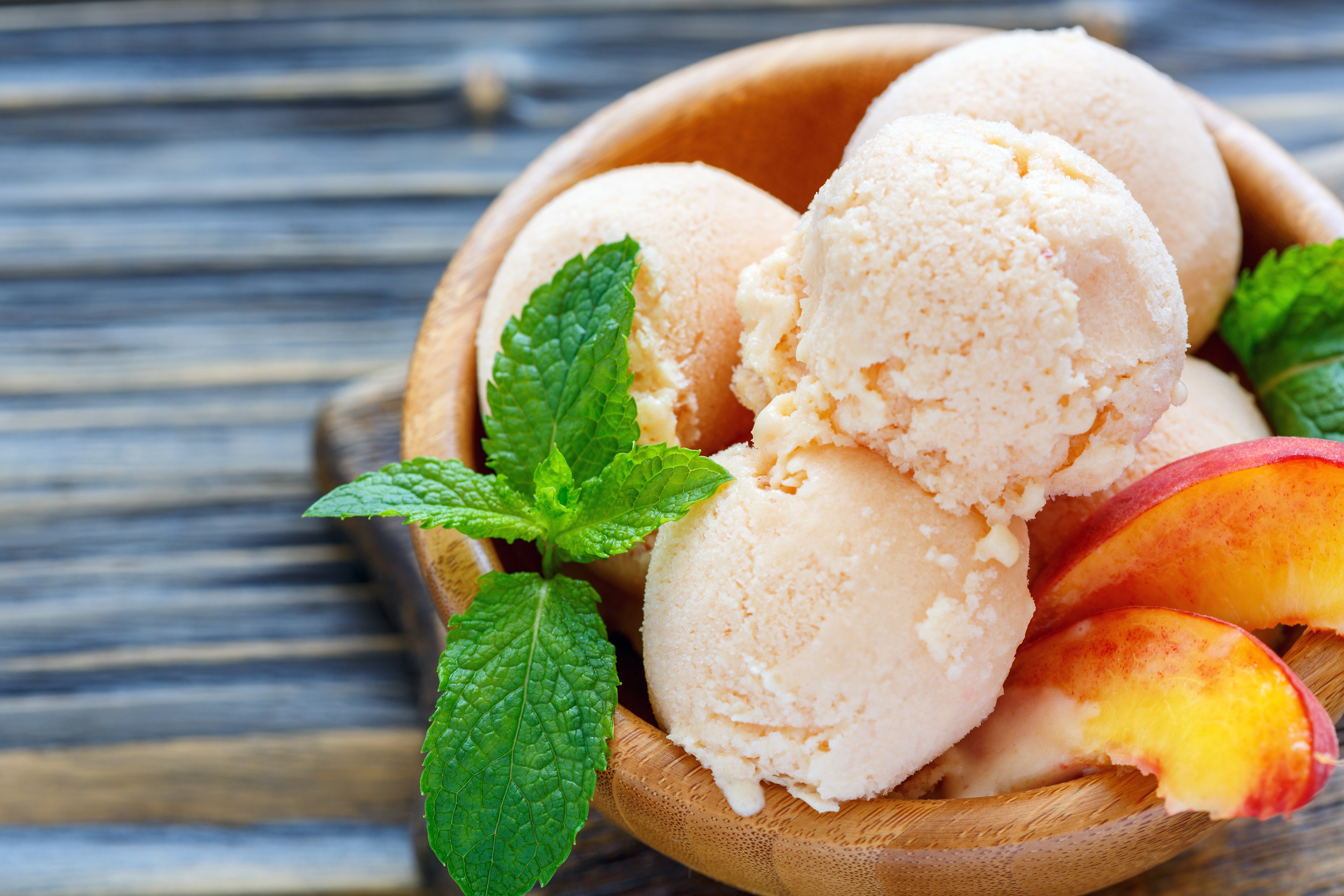 Por qué no se puede comer helado de melocotón antes del 4 de julio (y otras tradiciones estadounidenses)