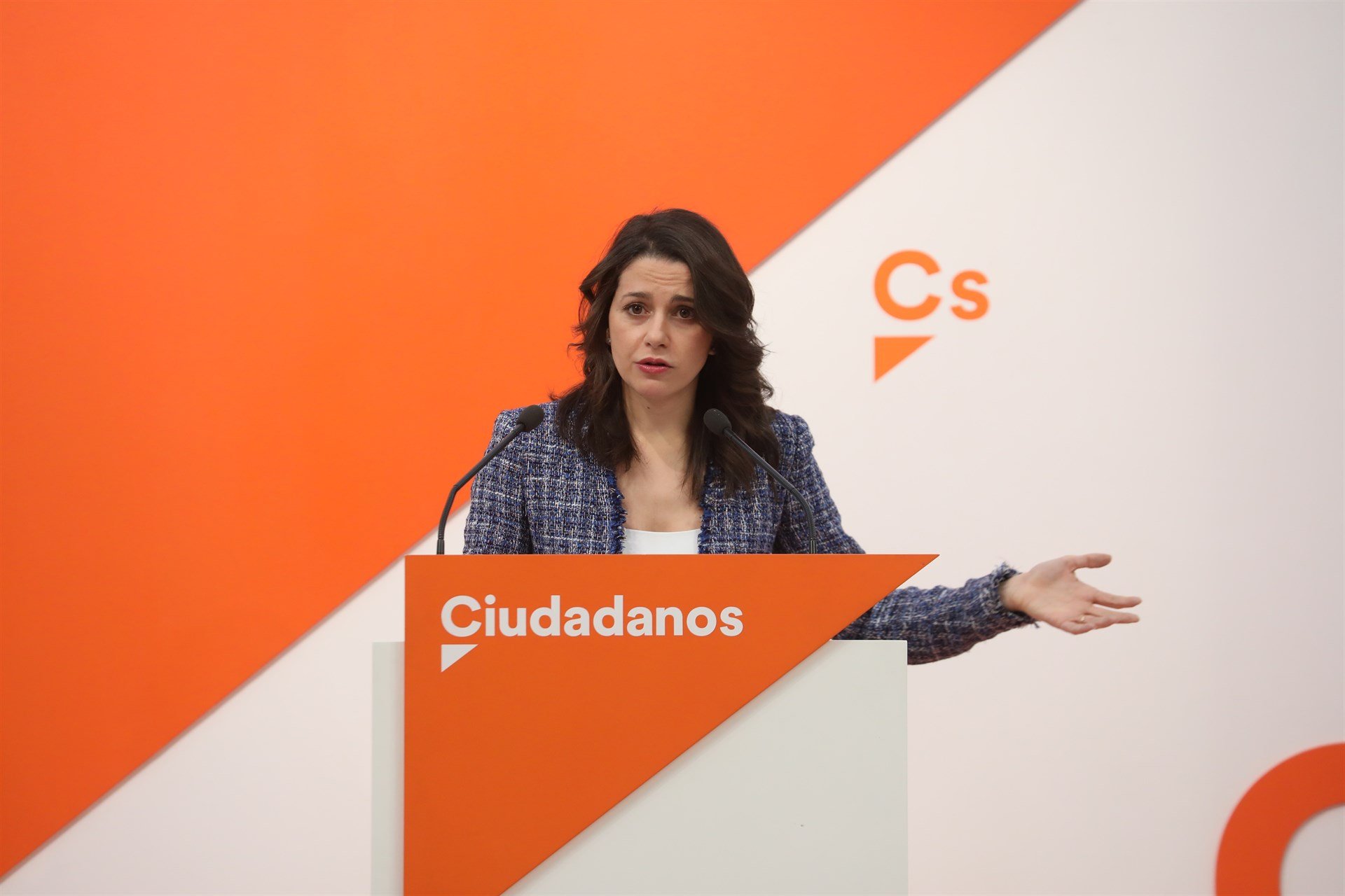 Cs insisteix que el PP designi un substitut "interí" de Cifuentes