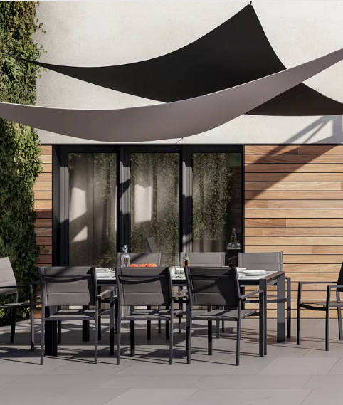 El toldo vela de las casas de diseño está en Leroy Merlin