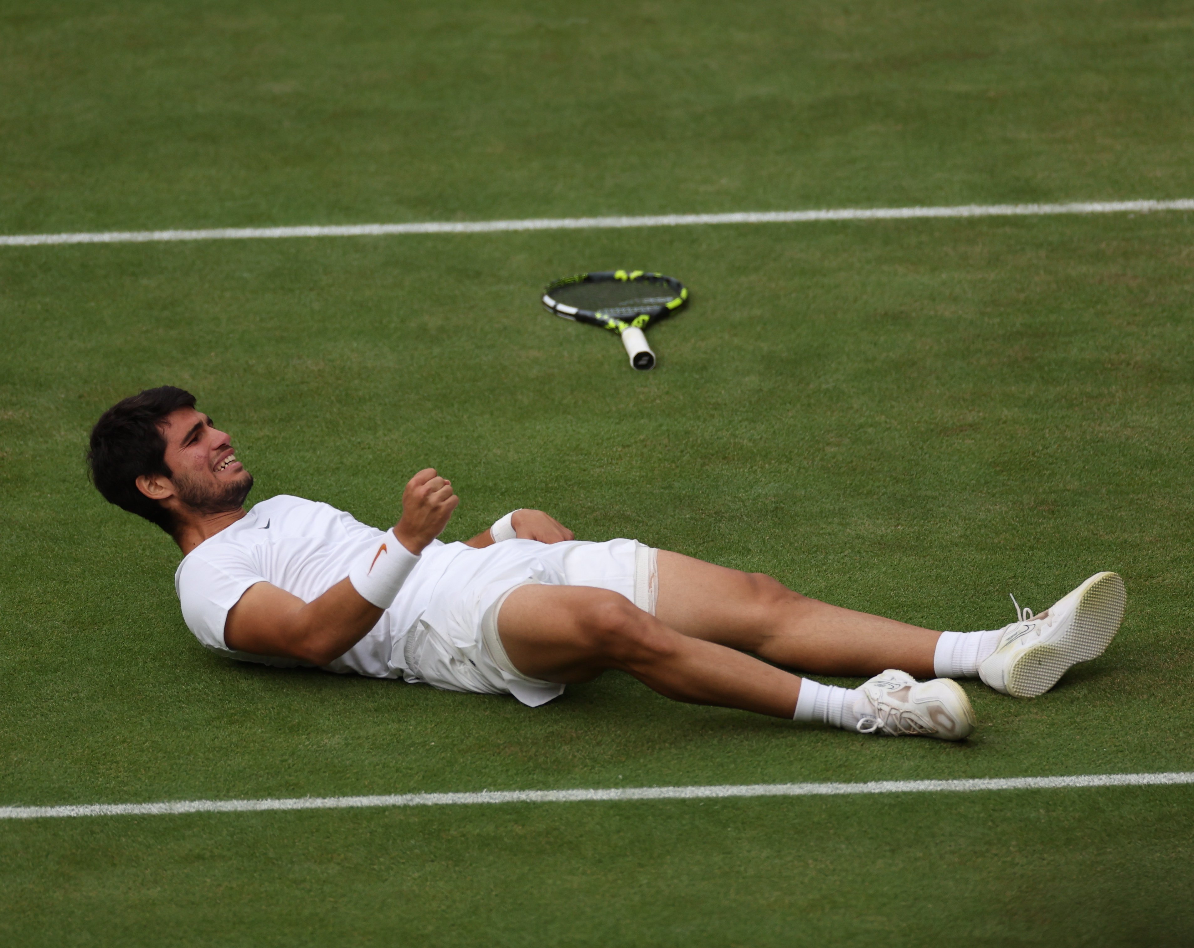 Un Carlos Alcaraz memorable destrona Djokovic de Wimbledon després d'una final llegendària