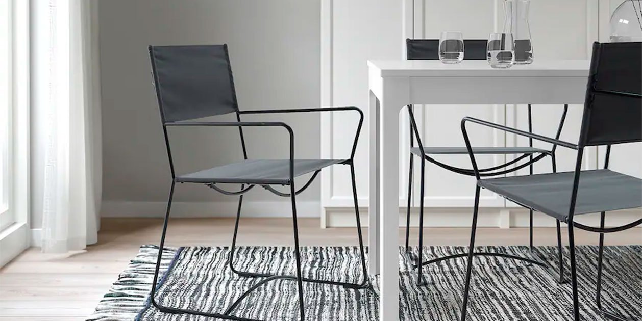 Matrícula de honor para la nueva silla minimalista de Ikea