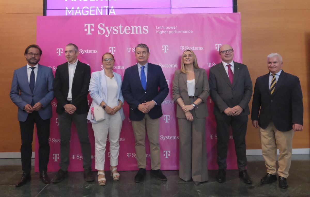 T-Systems adelanta en 2024 su compromiso de alcanzar los 1.000 empleados en Andalucía