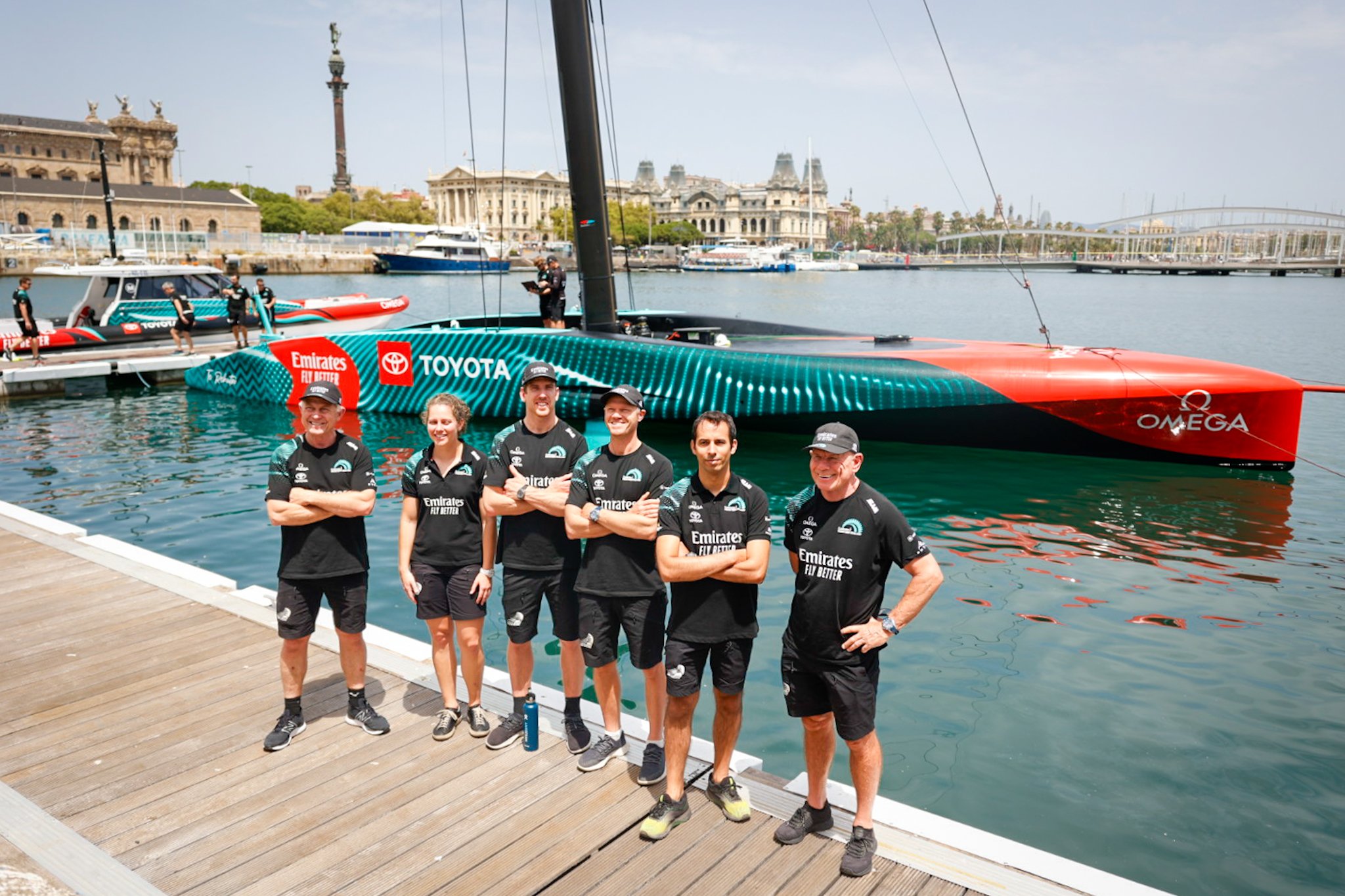 El Team New Zealand atraca en Barcelona y contagia el espíritu del océano en la Copa América