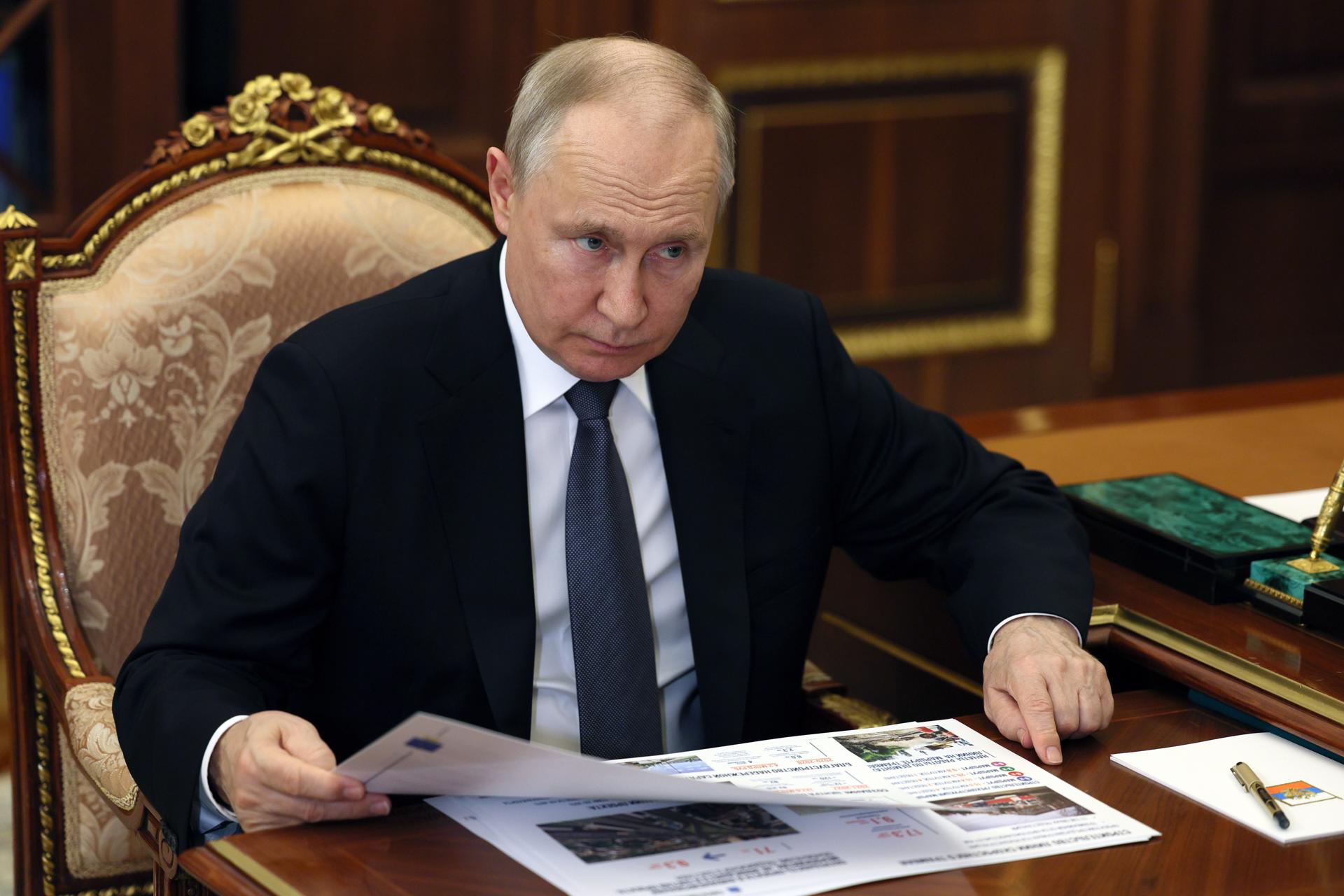 Putin no anirà a la cimera dels BRICS a Sud-àfrica per evitar una detenció per crims de guerra