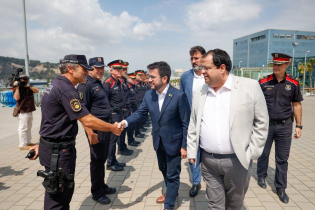 aragones elena policía maritima mossos montse giralt aragones elena policía maritima mossos montse giralt