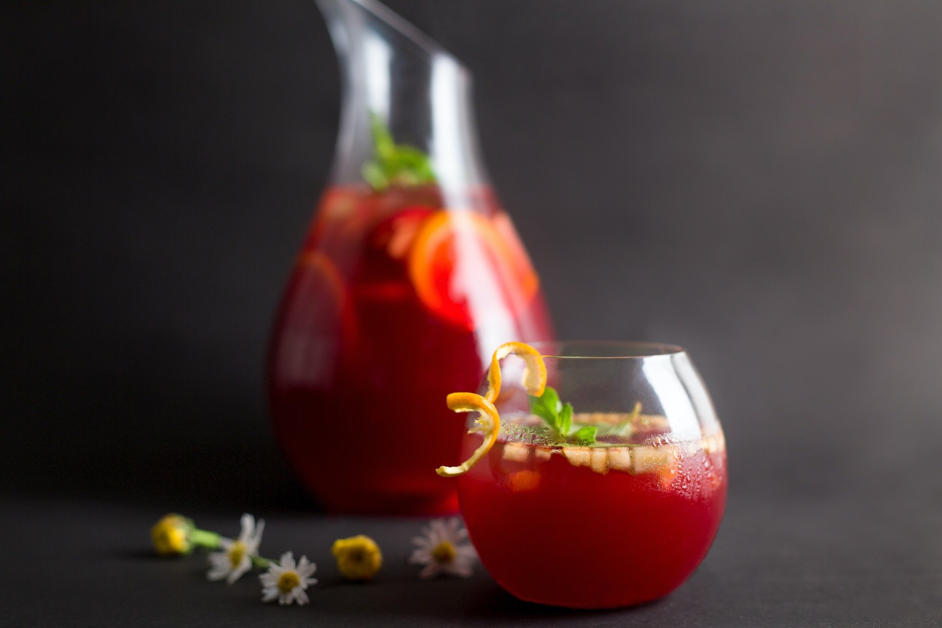 Tinto de verano vs. sangría: esta es la diferencia que hará decidirte este verano