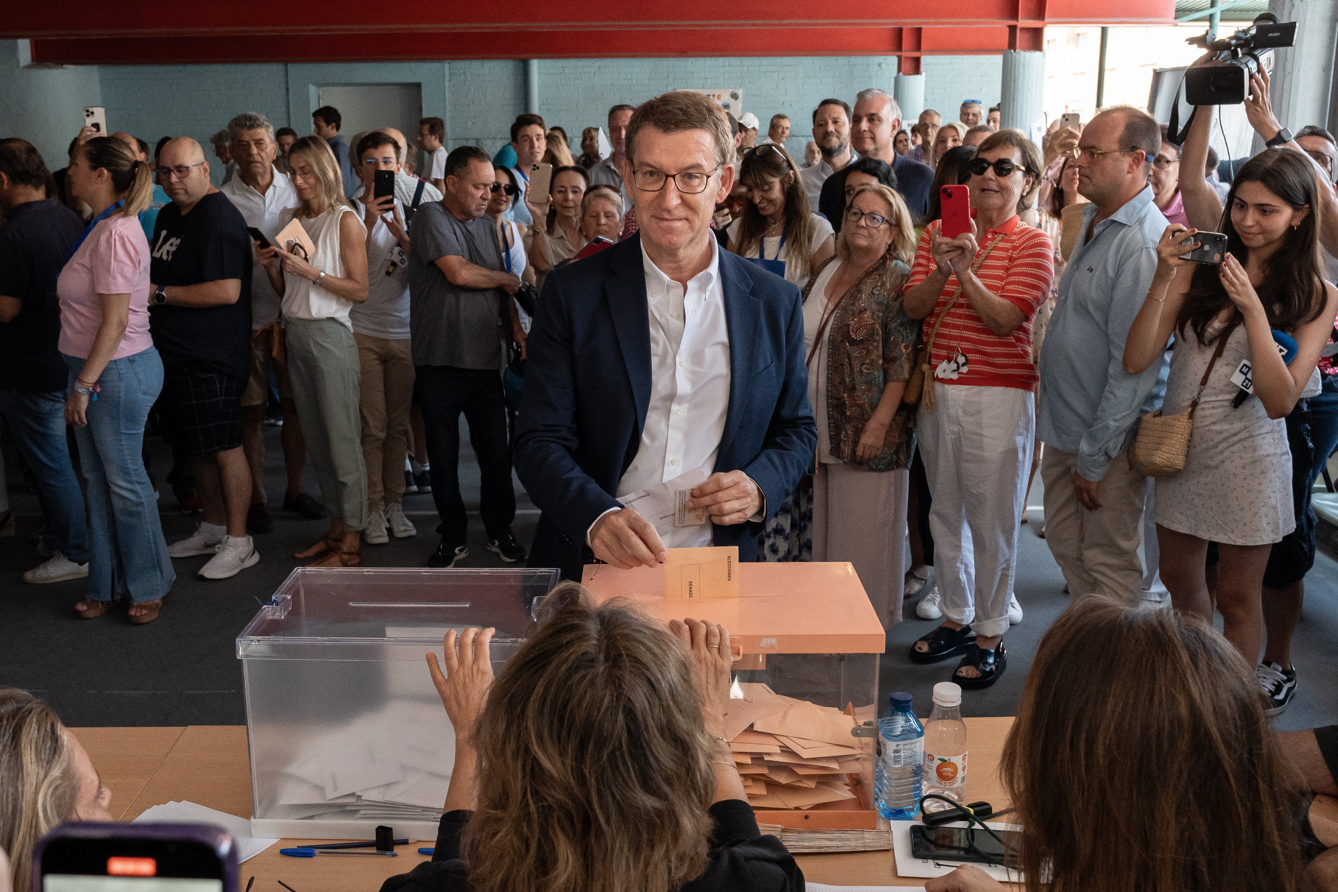 Feijóo confia que les urnes rellevin Sánchez: "Espanya pot iniciar una nova època"