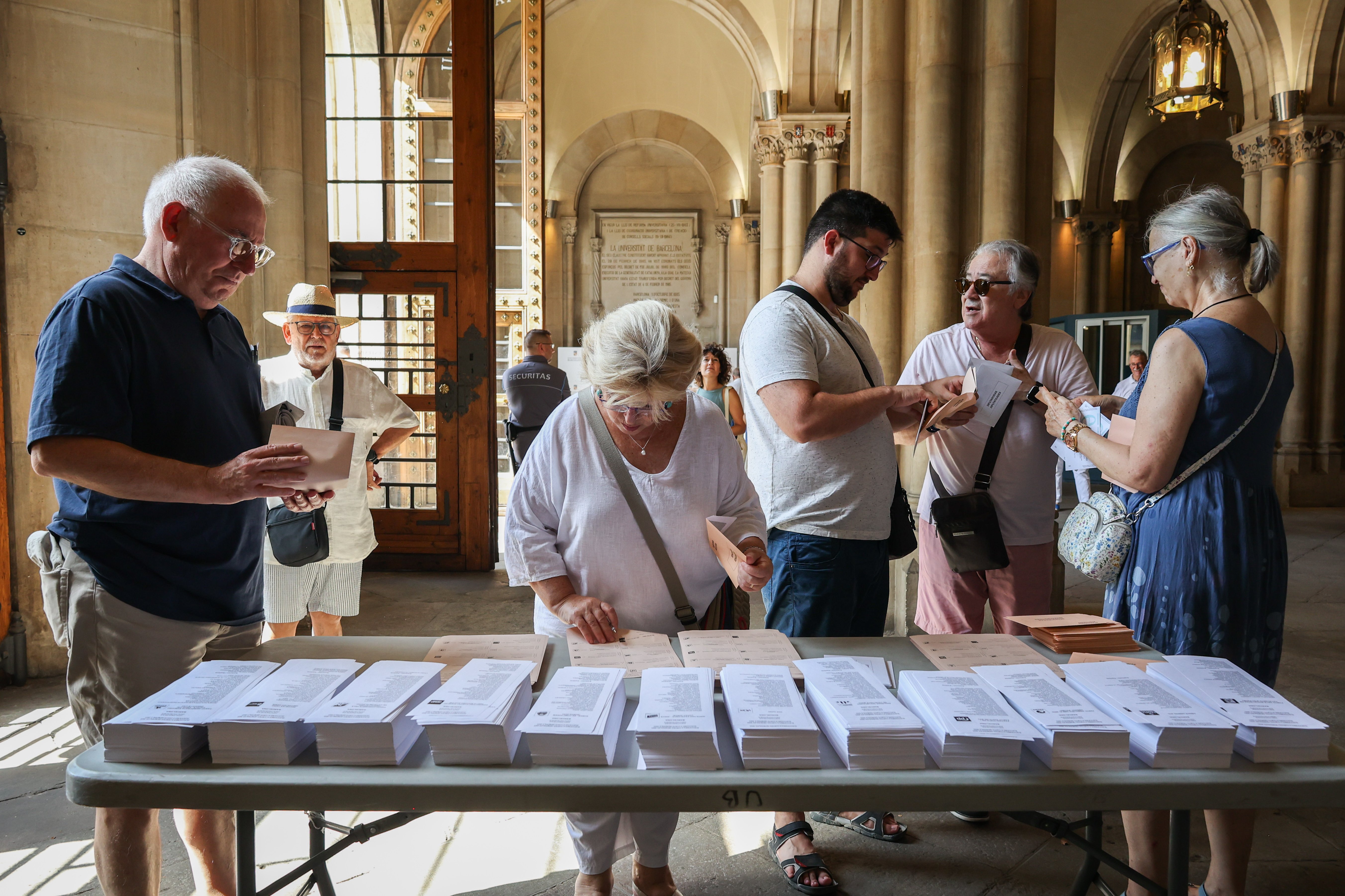 Sondeo TV3 y RTVE: el PSC gana en Catalunya, el PP se dispara y ERC cae