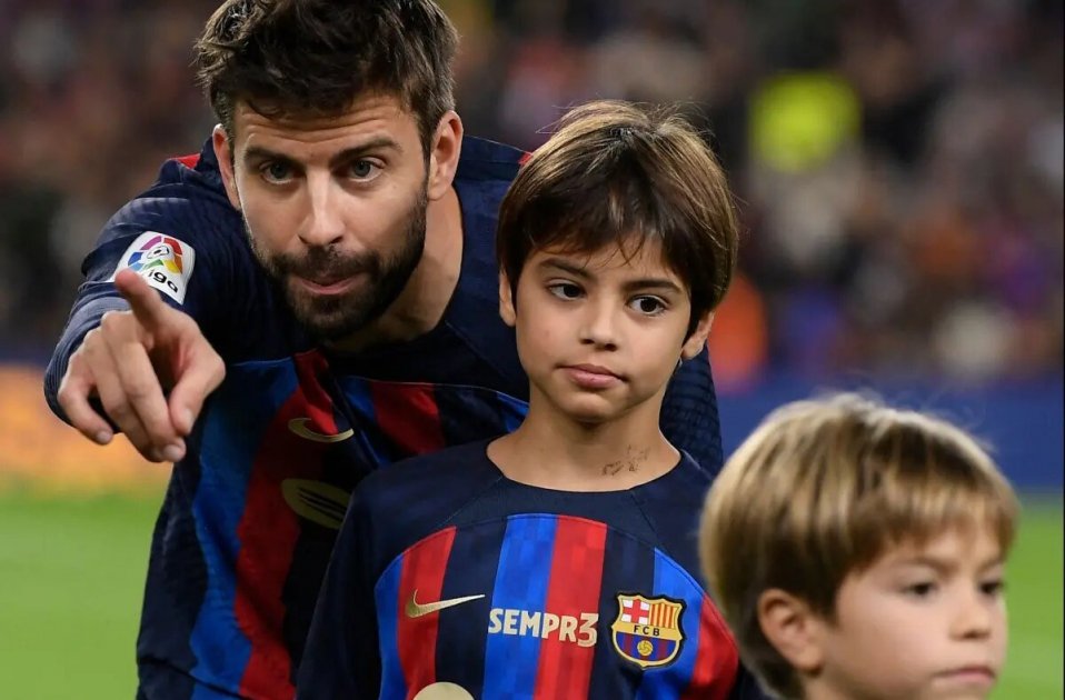 Piqué con Milan y Sasha EFE