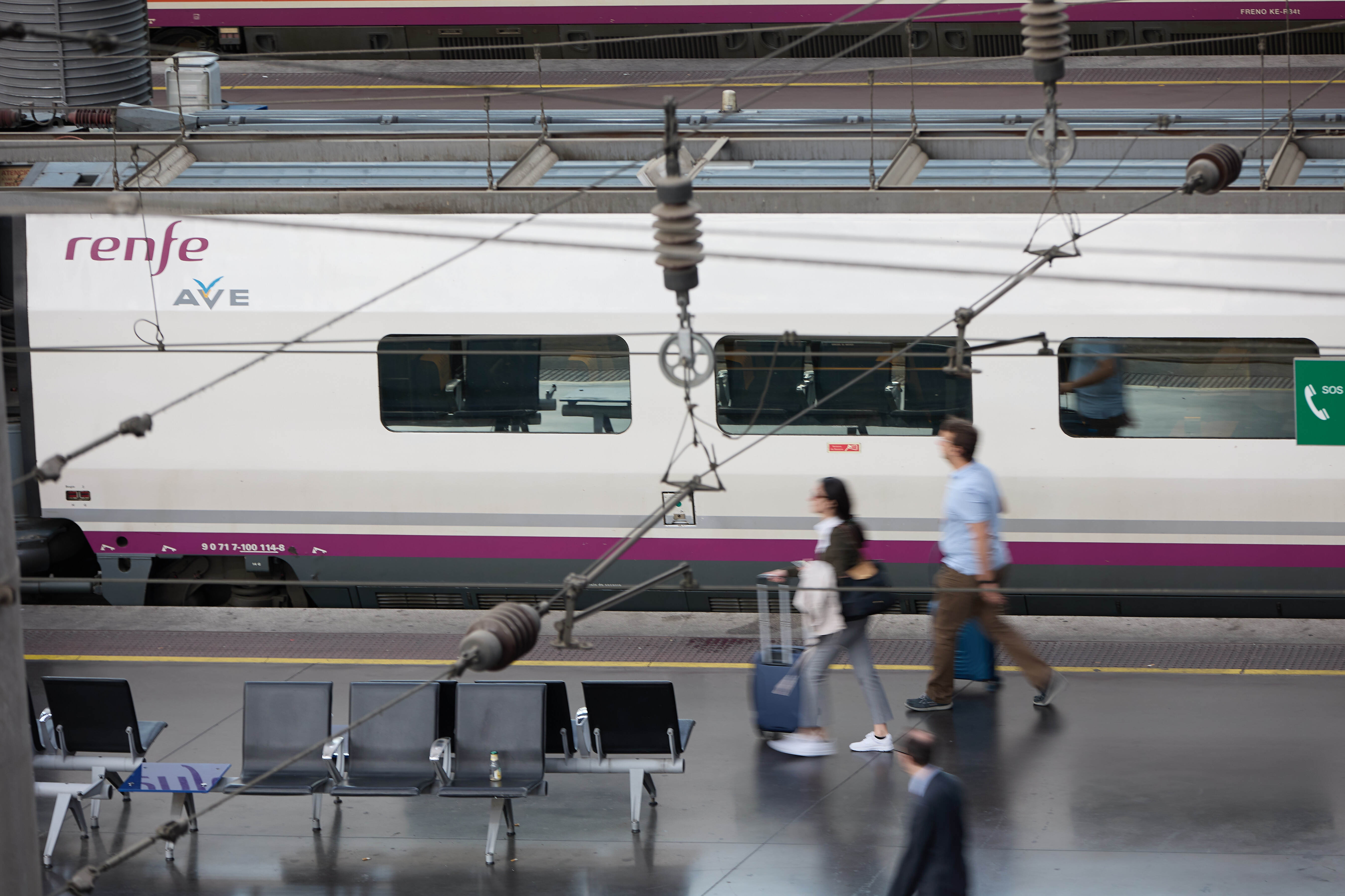 Recuperada la circulació de trens d'alta velocitat entre València i Madrid