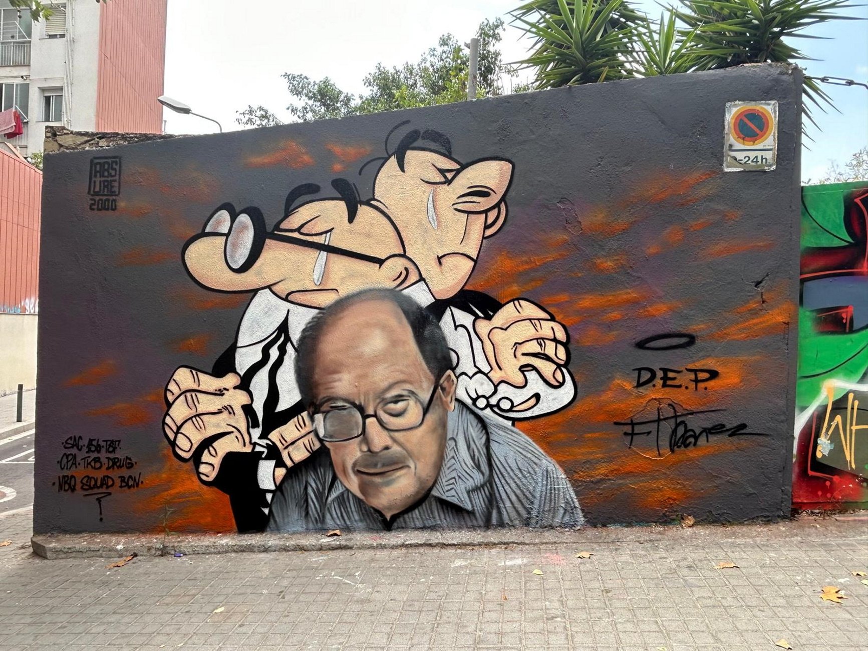 El Clot se despierta con un mural de Mortadelo y Filemón llorando la muerte de Francisco Ibáñez