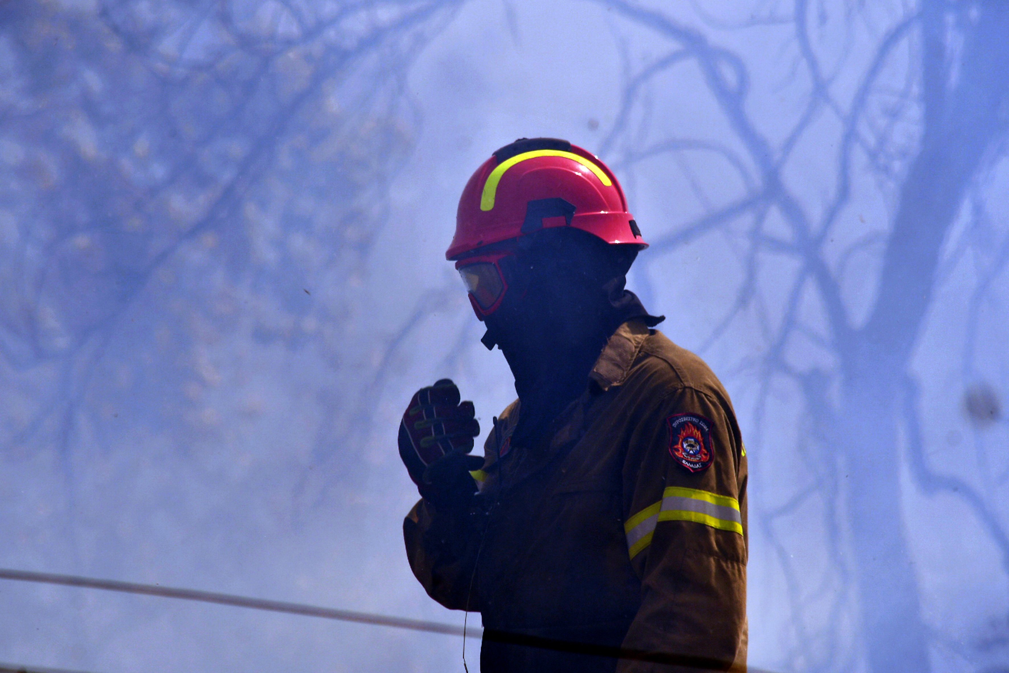Grecia arde: 82 incendios y 19.000 desalojados