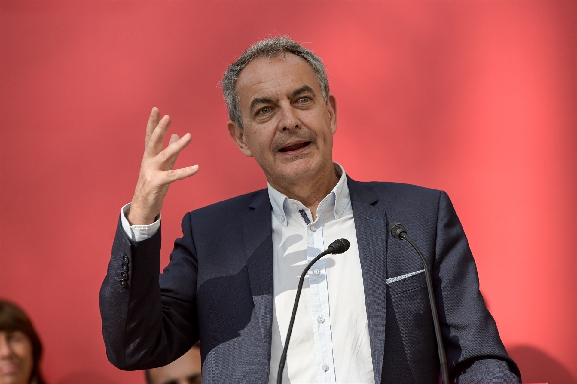 Zapatero fa una crida a dialogar amb Junts: "Això és la política"