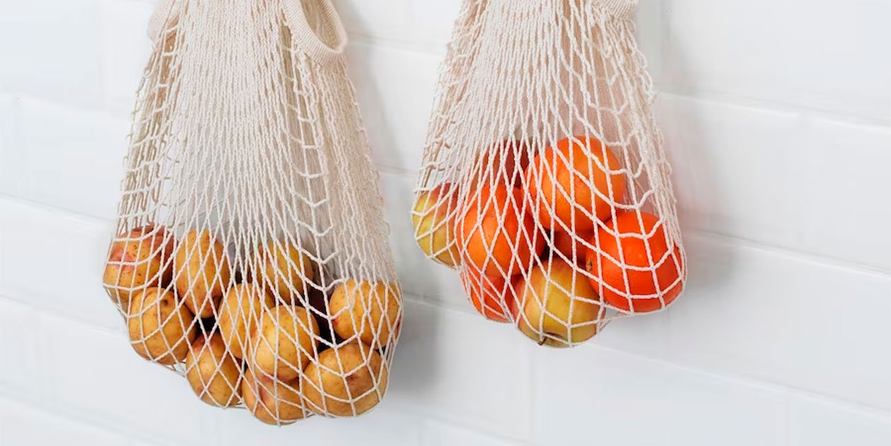 Ikea converteix una 'xarxa de pescador' en la nova bossa tendència per a l'estiu 2023