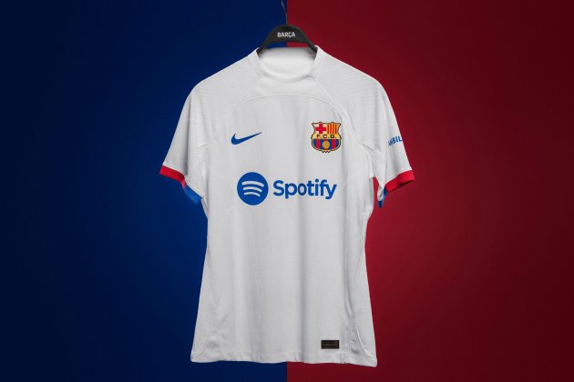 Barça camiseta blanca / Foto: FC Barcelona