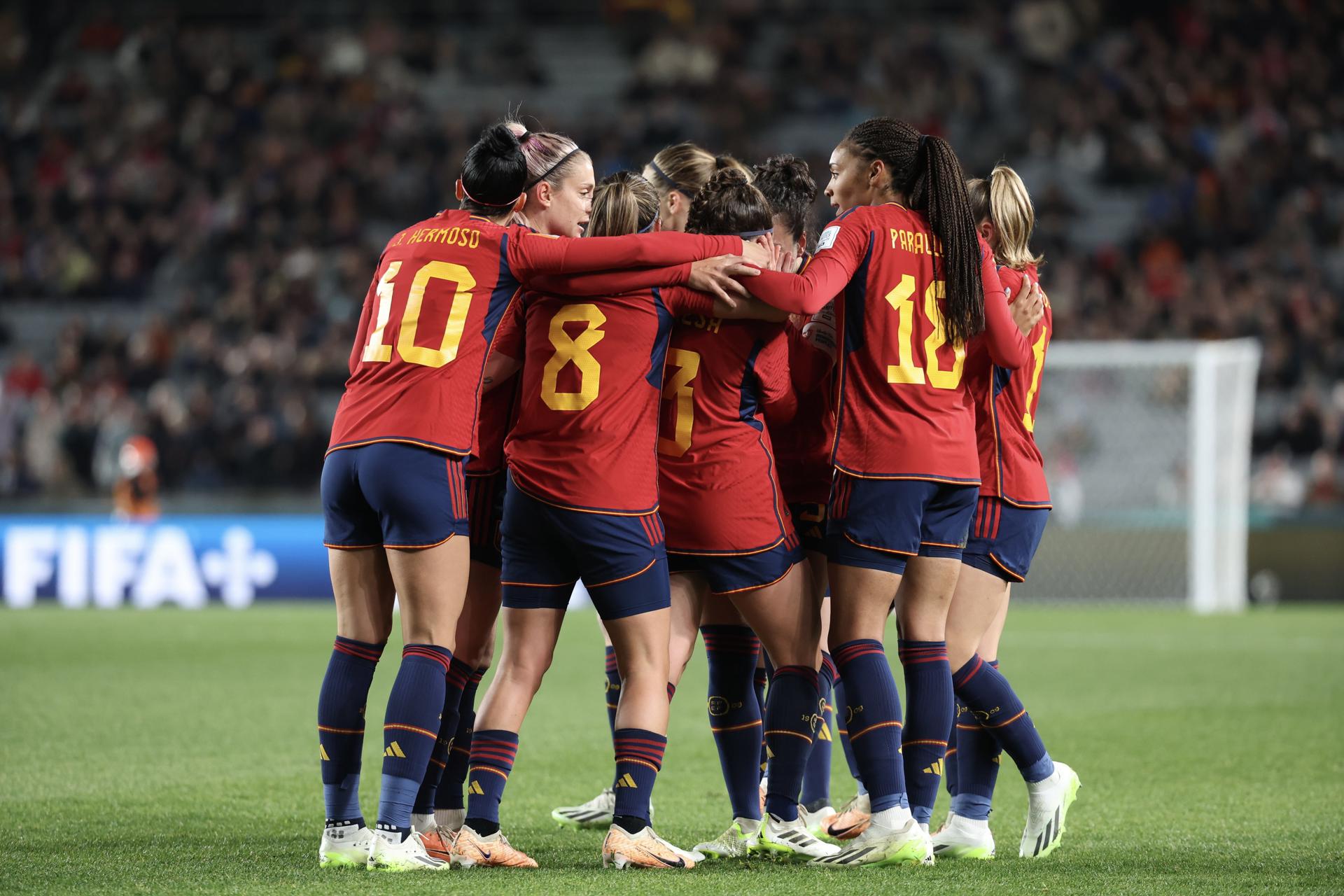 Espanya goleja Zàmbia i ja és equip de vuitens del Mundial femení (5-0)