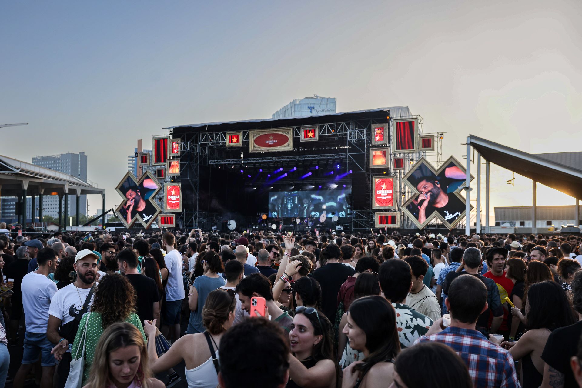El catalán, bajo mínimos en los festivales de música del país