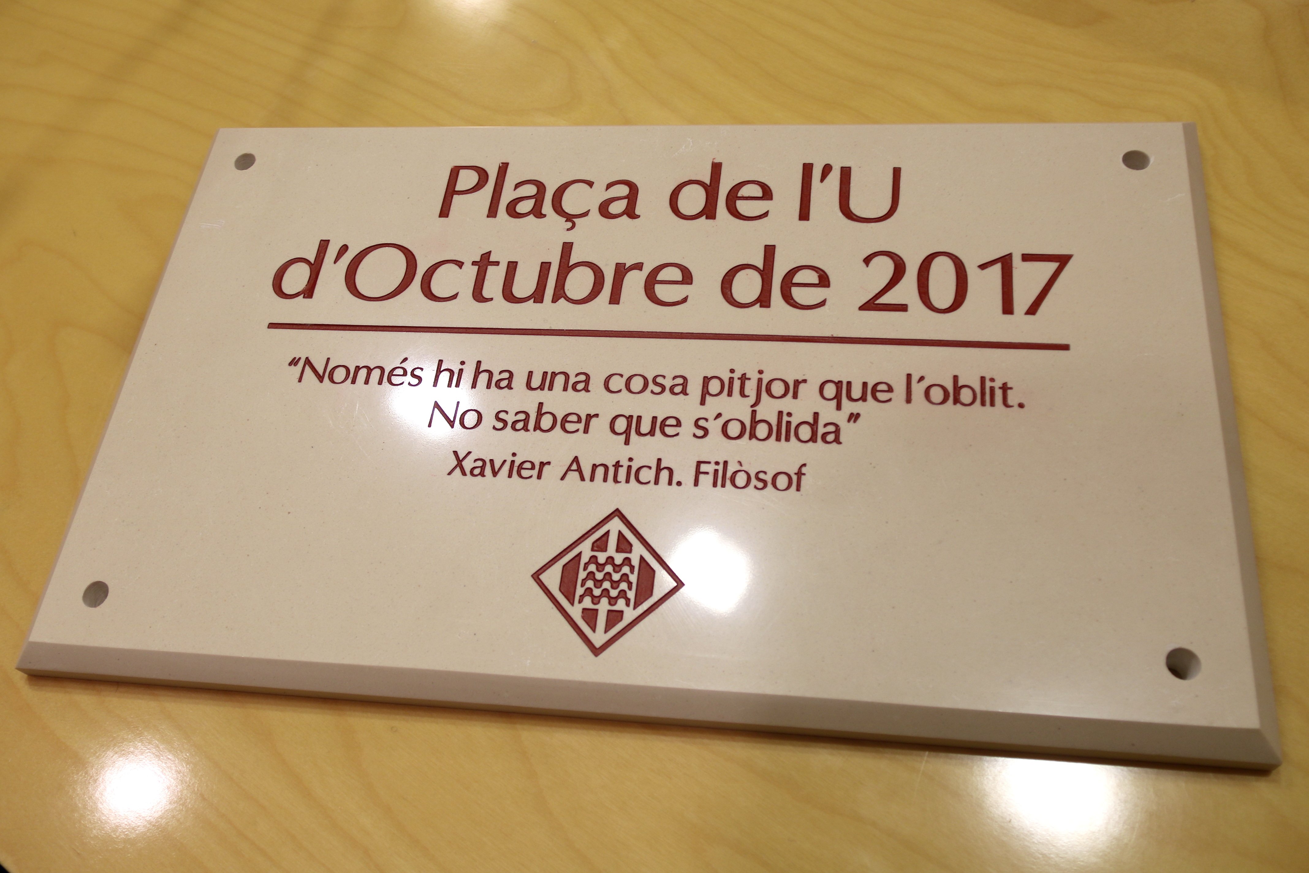 El clam de plaça de l'1-O de Girona: "Hi ha una cosa pitjor que l'oblit. No saber que s'oblida"