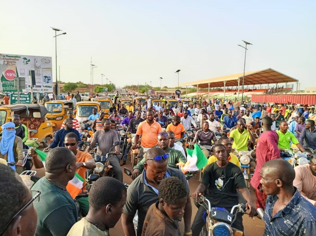 Golpe de estado en Níger: el ejército derroca el gobierno y cierra las fronteras del país