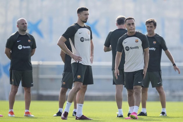 Clément Lenglet Sergiño Dest entrenament Barça / Foto: EFE Clément Lenglet Sergiño Dest entrenament Barça / Foto: EFE