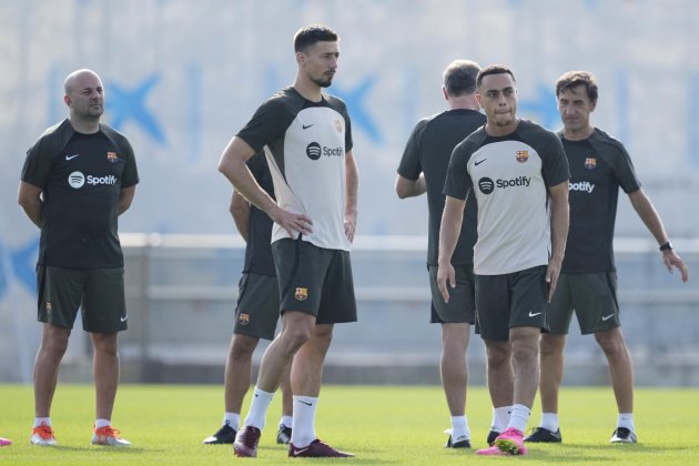 Clément Lenglet Sergiño Dest entrenamiento Barça / Foto: EFE