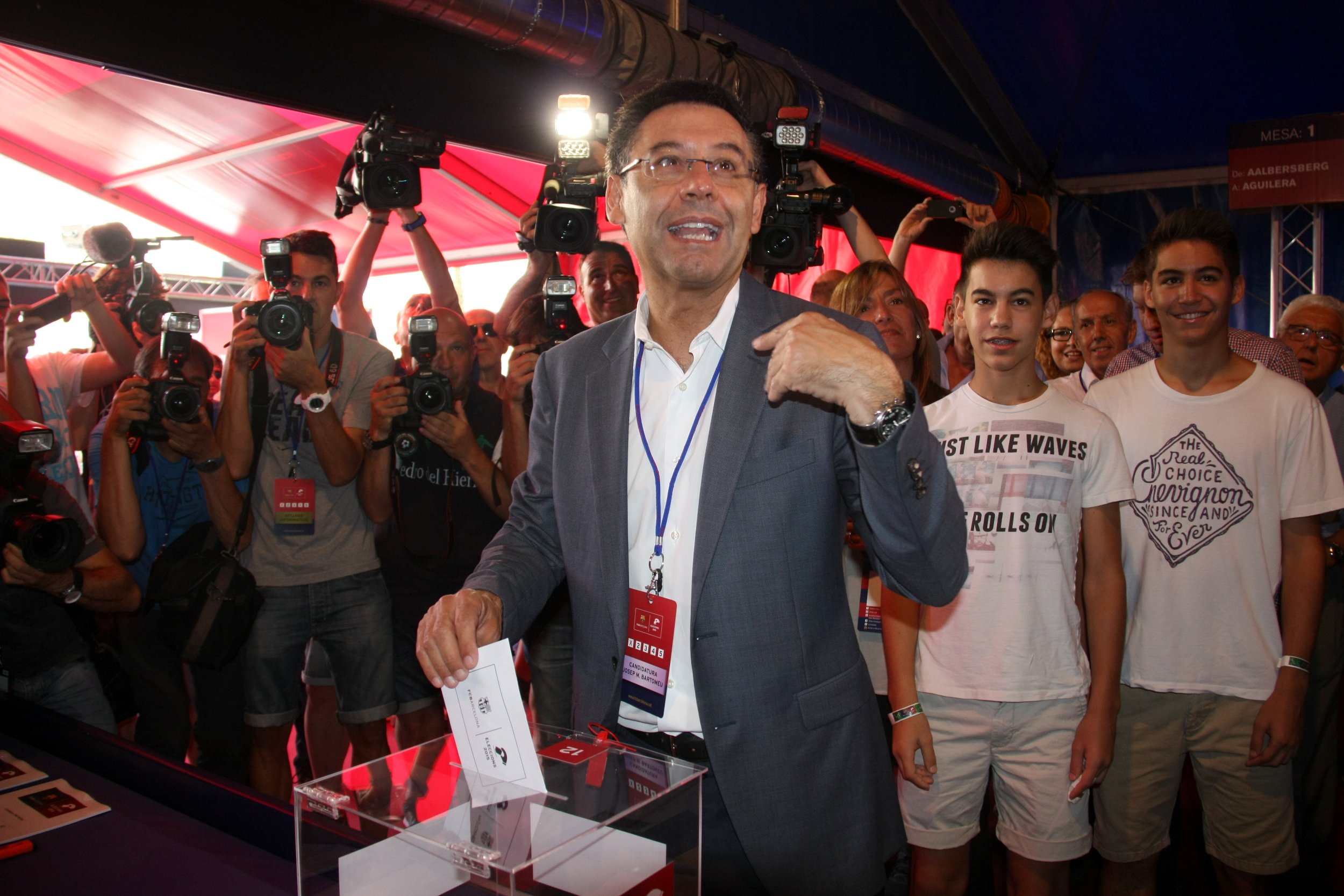 Junta d'urgència al Barça i Bartomeu medita dues dates per convocar eleccions