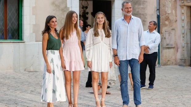 letizia y leonor bronceado letizia y leonor bronceado
