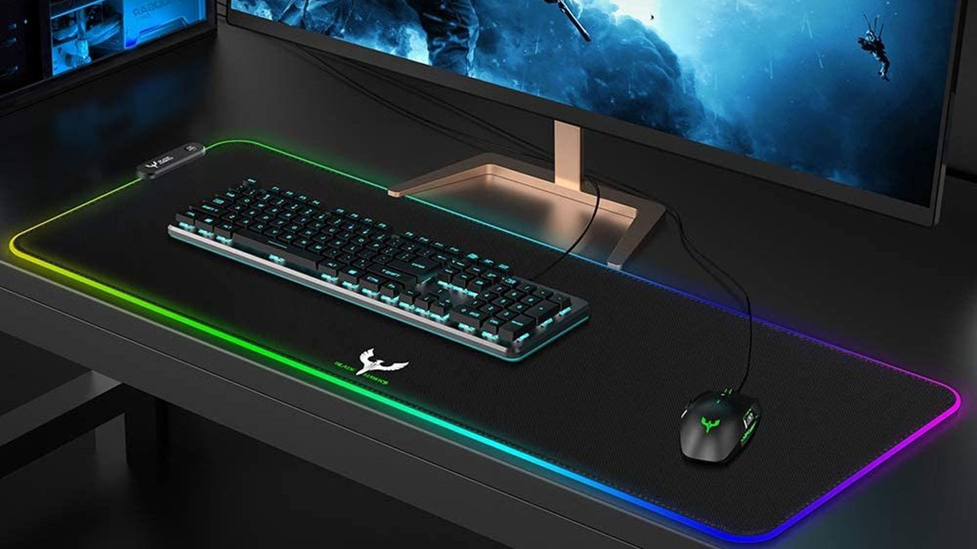 La alfombrilla del futuro: RGB, altavoces, 3 USB... Y solo 16,99 euros