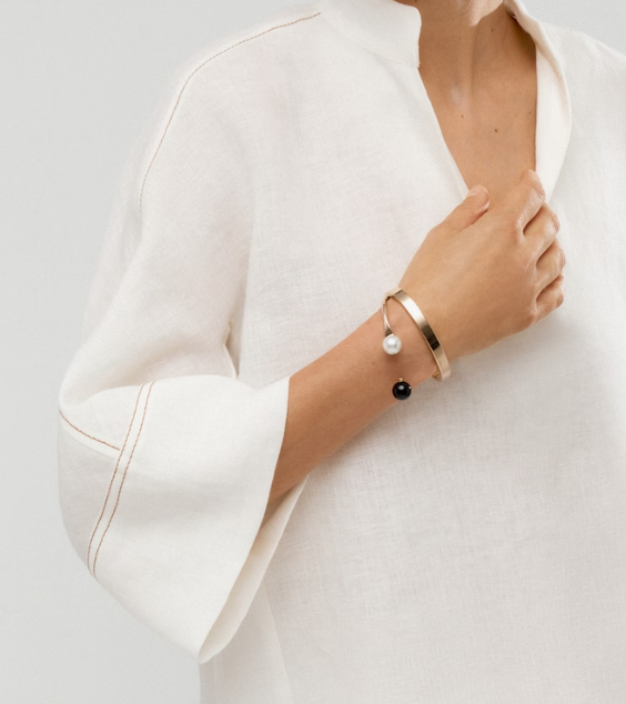 El Corte Inglés reinventa el top: elegant, amb coll mao, color blanc