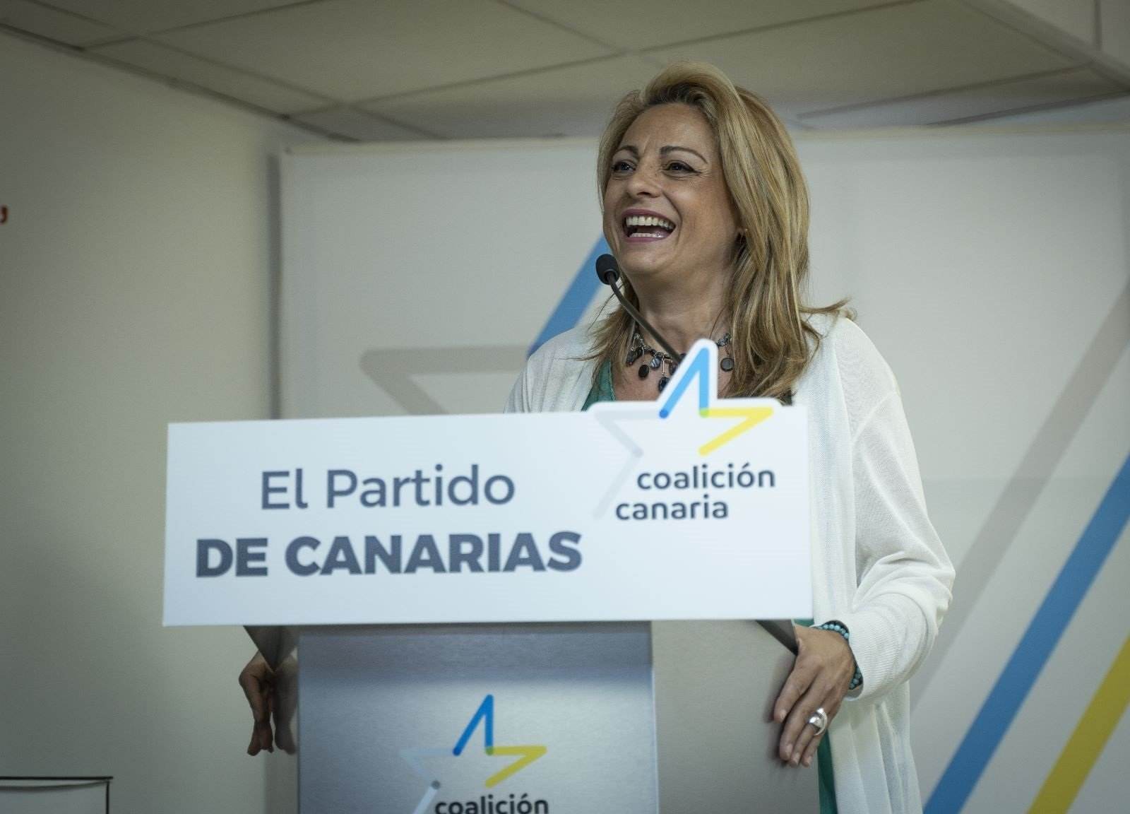 Coalición Canaria se abre a negociar con Sánchez o Feijóo, pero se ve "más lejos" de donde esté Vox
