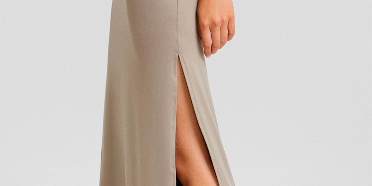La prenda de ropa número 1 ahora en Bershka es la maxifalda de 17,99 euros en 2 colores