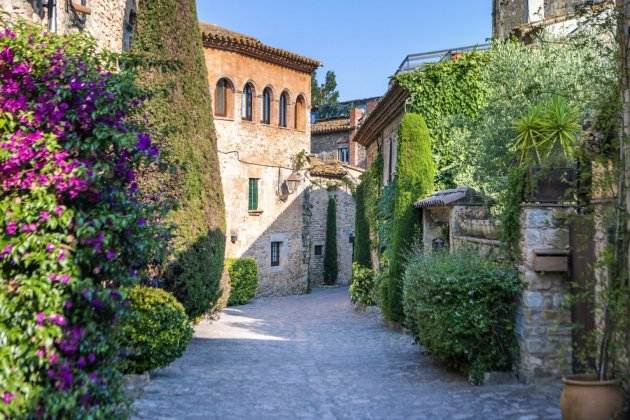 pueblos bonitos de girona peratallada