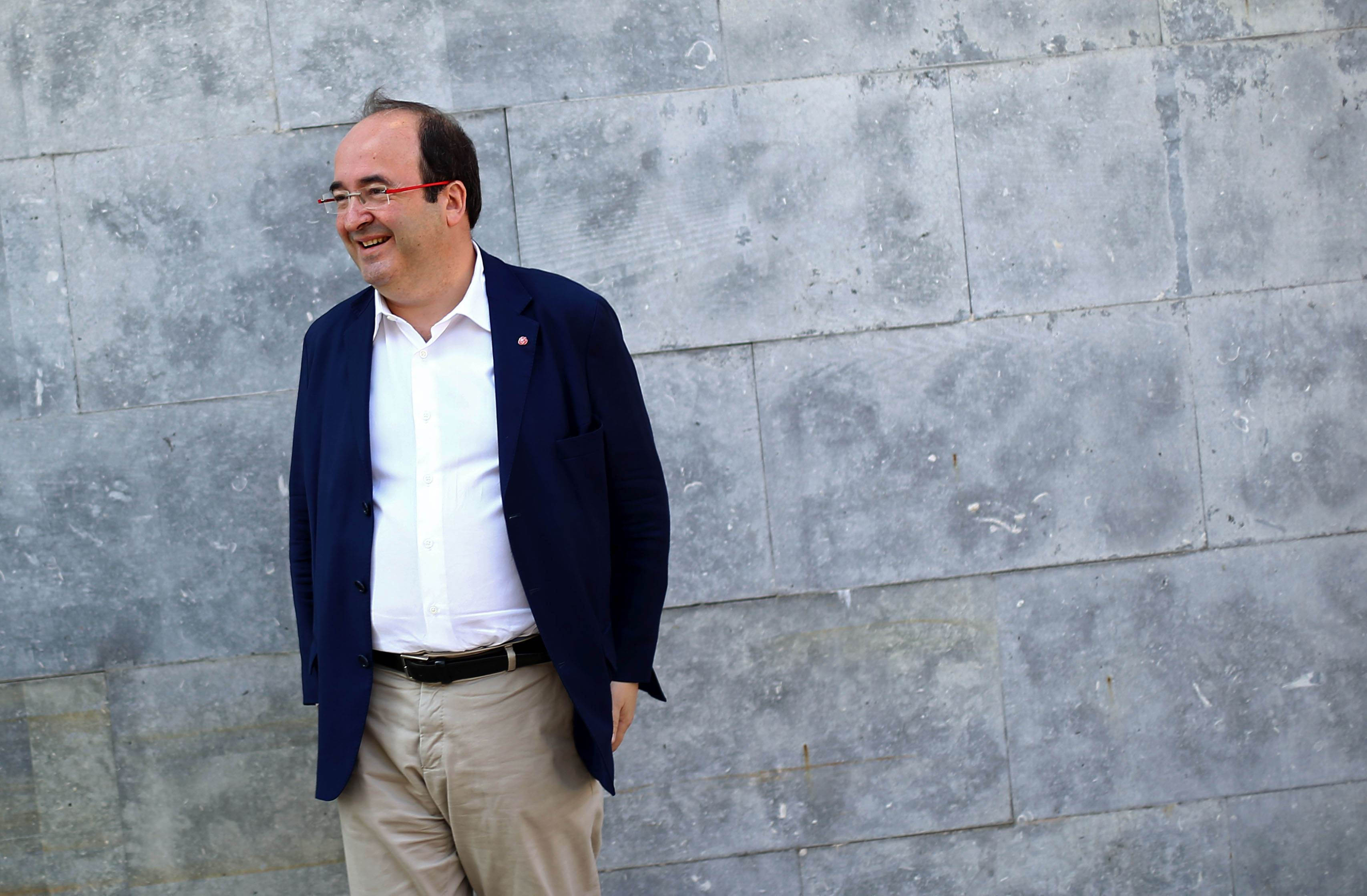 Iceta defiende la vía canadiense y Pere Navarro la rechaza