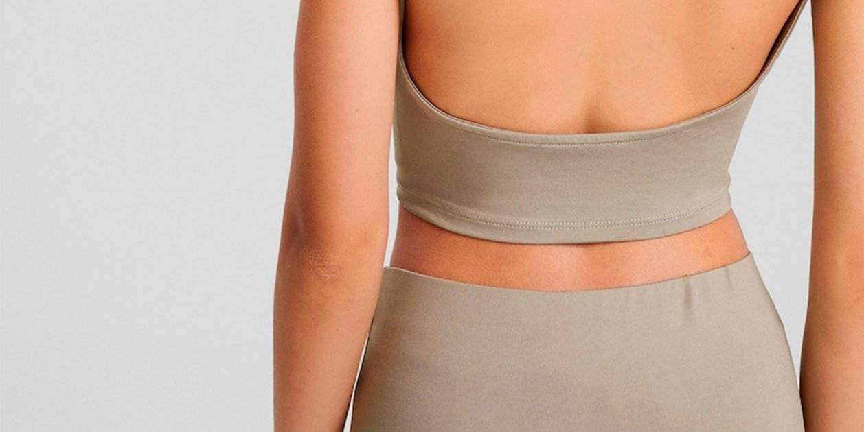 Les empreses de repartiment recorren Espanya de banda a banda per lliurar la faldilla estrella de Bershka