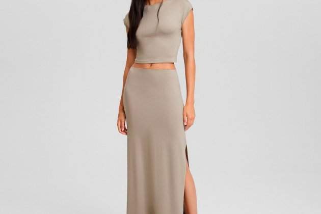 Faldilla|Falda maxi llarga