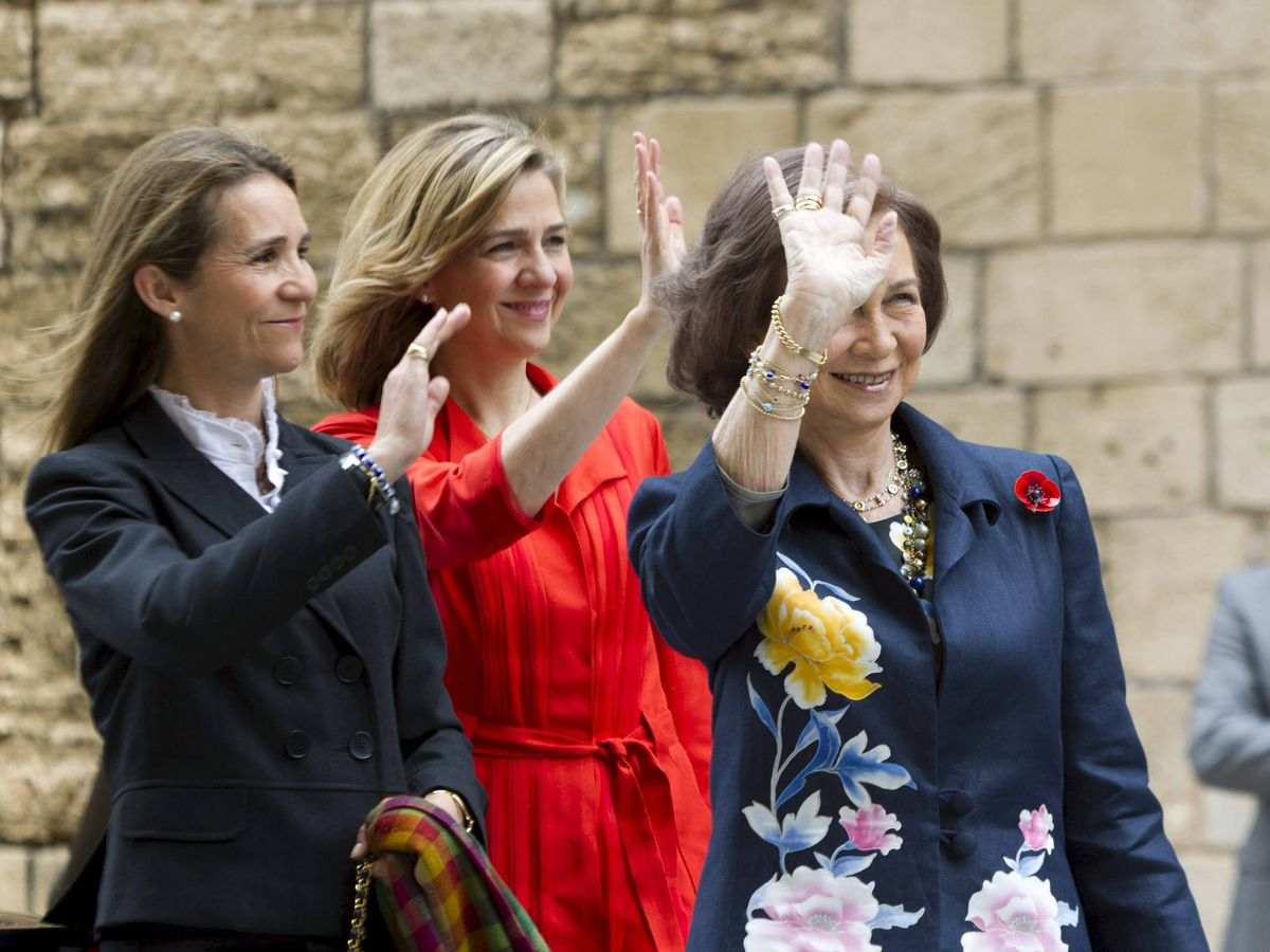 La reina Sofia con elena y cristina efe