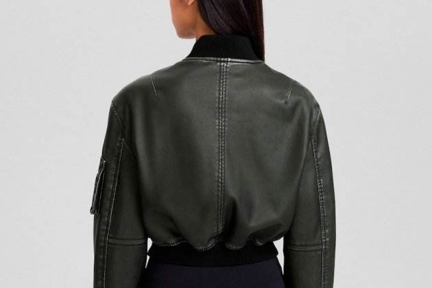 Cazadora bomber efecto piel desgastada1 Cazadora bomber efecto piel desgastada1