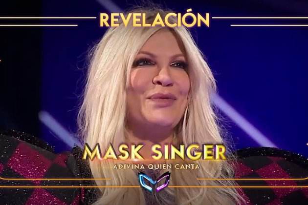 tori spelling mask singer tori spelling mask singer