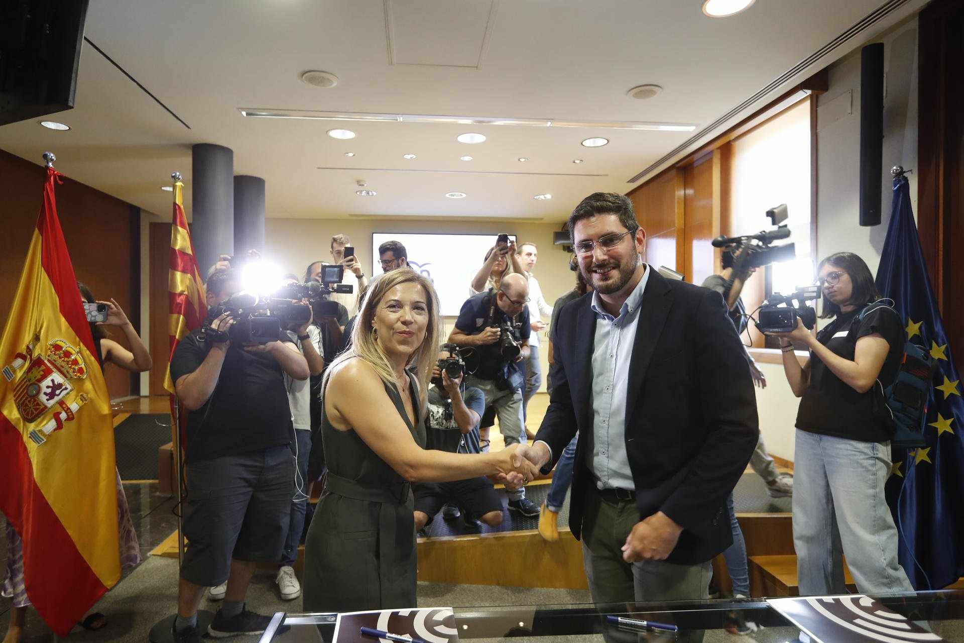 PP-Vox deal to govern in Aragón includes linguistic law change to eradicate Catalan