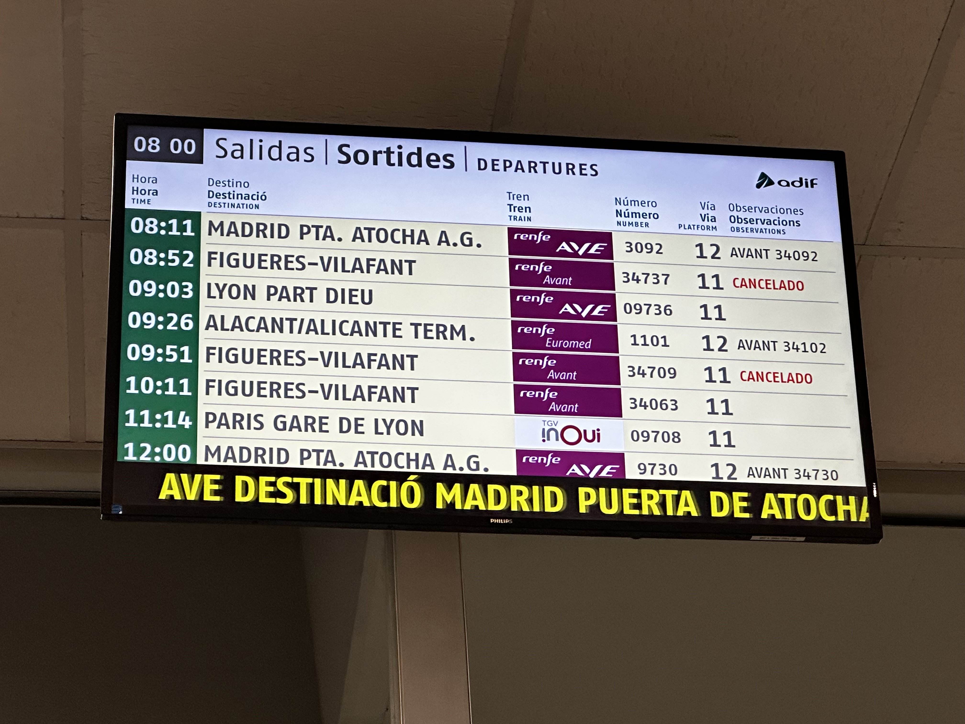 Cuatro trenes Avant cancelados por la huelga de interventores de Renfe